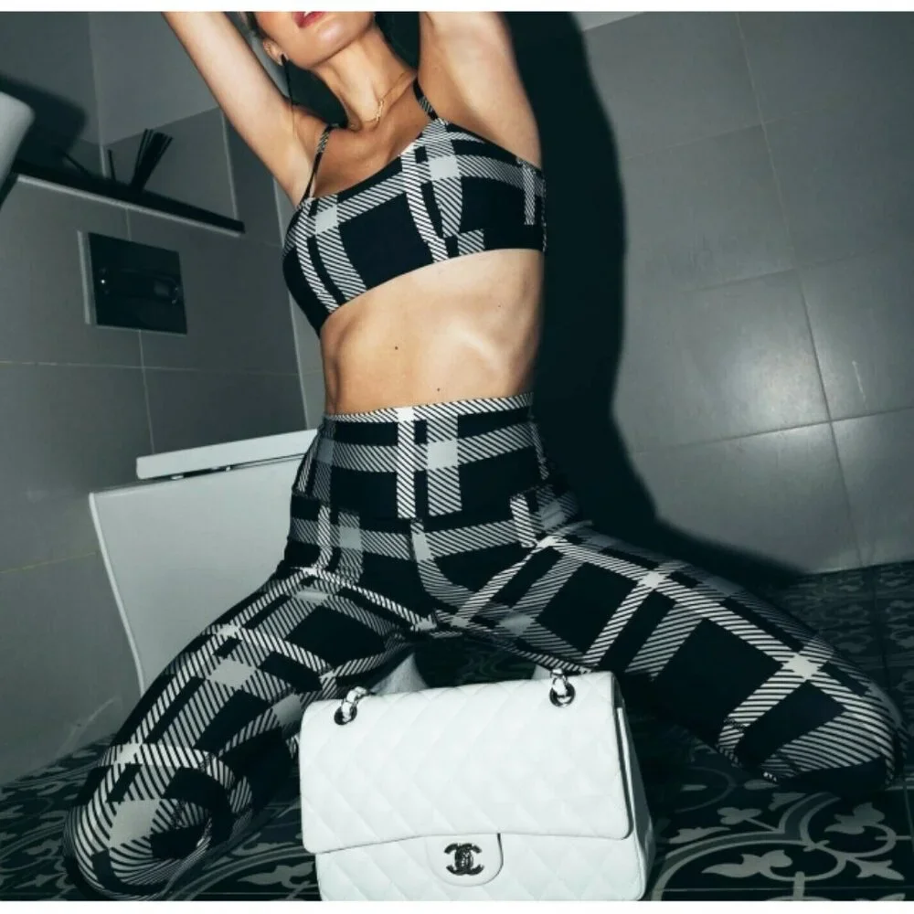 Alo High-Waist Airlift Magnified Plaid Leggings Black Ivory Hi-Rise Waisted Pant